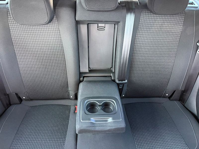 Peugeot 308 SW ACTIVE PACK 1.2PT 130 MAN6 - fotka 12 z 28