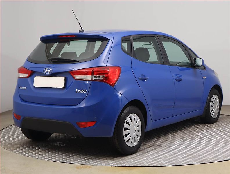 Hyundai ix20 (2013) 1.4 CRDi, nová STK - fotka 5 z 15