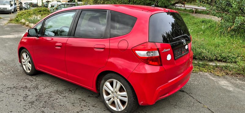 Honda Jazz 1.4 VTEC 73 KW - fotka 23 z 37