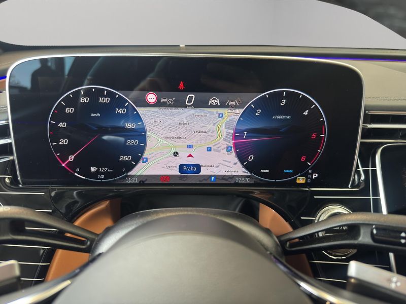 Mercedes-Benz Třídy E (2025) E 450 D 4MATIC - fotka 12 z 23