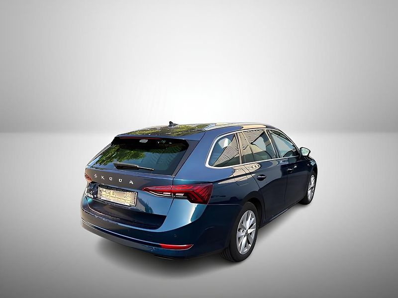 Škoda Octavia 2.0TDI DSG 110kW Webasto, TZ - fotka 2 z 5
