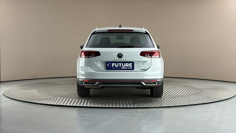Volkswagen Passat 2.0 TDI DSG 4MOTION Alltrack - fotka 5 z 27