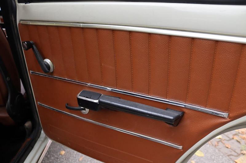 Fiat 124 1974 FIAT 124 SERIE III - fotka 40 z 50