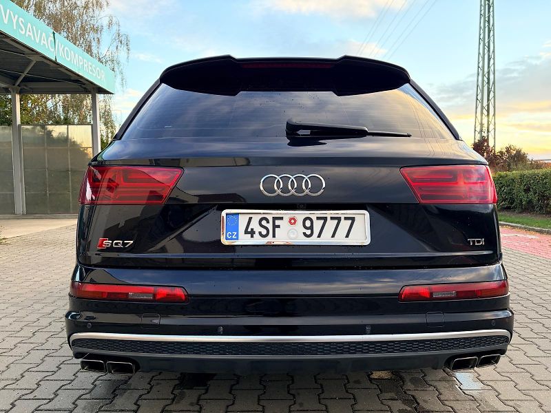 Audi SQ7 (2016) - fotka 8 z 25