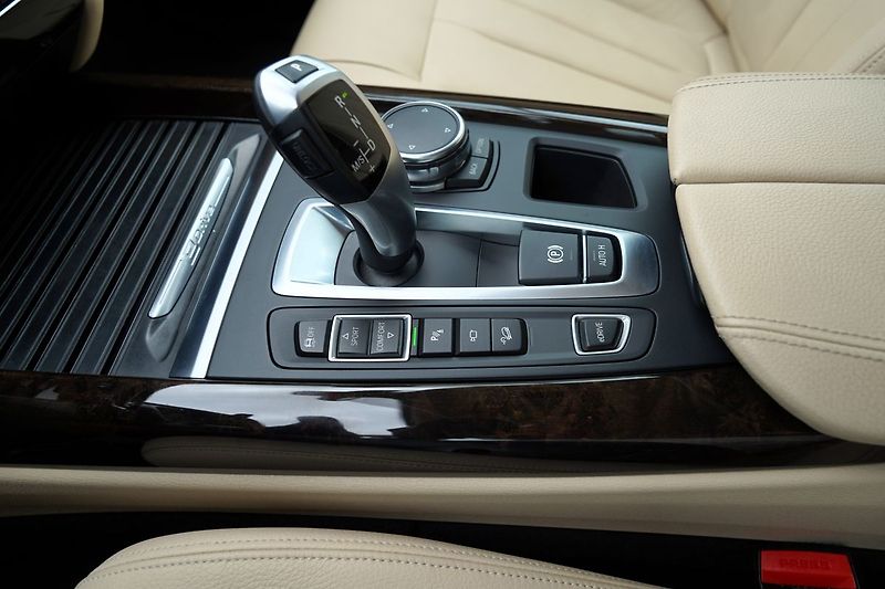 BMW X5 40e xDrive/iPerformance/315 PS - fotka 49 z 49