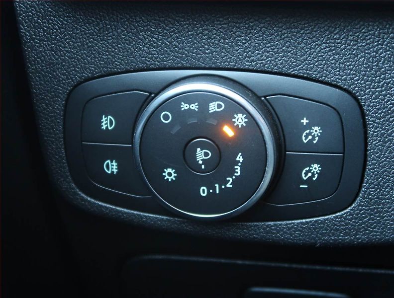 Ford Focus (2019) 1.5 TDCi, Tempomat - fotka 17 z 18