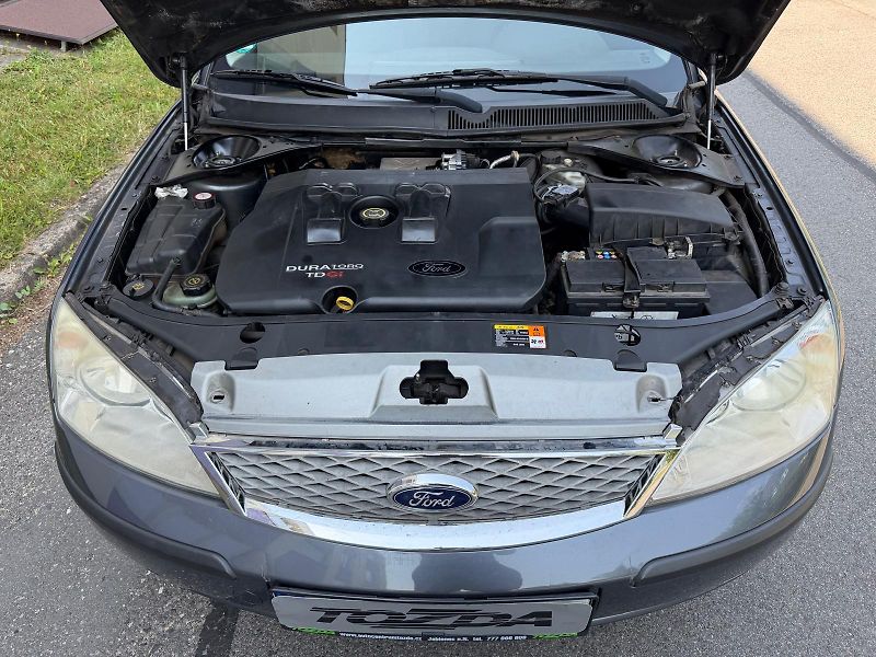 Ford Mondeo 2,0 TDCi Combi / 96 kW / - fotka 22 z 22