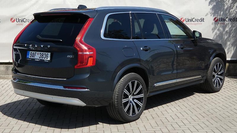 Volvo XC90 B5 AWD Drive-E mHEV aut. Inscr - fotka 3 z 25