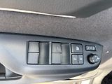 Toyota Yaris Cross 1.5 HSD e-CVT Style AWD - náhled 12