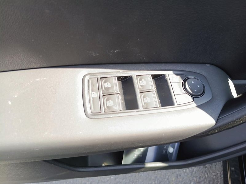 Renault Symbioz (2026) evolution full hybrid E-Tech 1 - fotka 18 z 26