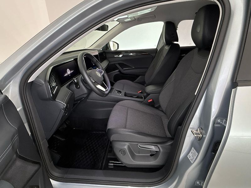 Volkswagen Tiguan People DSG - fotka 7 z 31