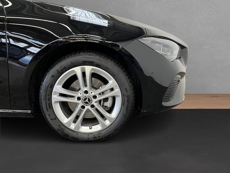 Mercedes-Benz CLA 200 kupé Progressive Line - fotka 9 z 21
