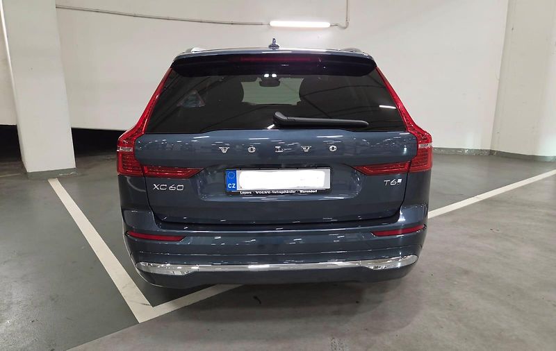 Volvo XC60 (2025) PLUS Bright T6, záruka 2030 - fotka 6 z 17