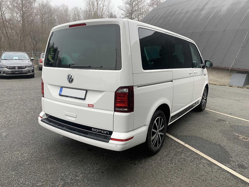 Volkswagen Multivan 2.0 TDi 150 kW DSG 2+2+3 - fotka 4 z 18
