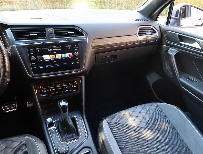 Volkswagen Tiguan Allspace (2023) R-Line 2.0 TDI - fotka 8 z 25