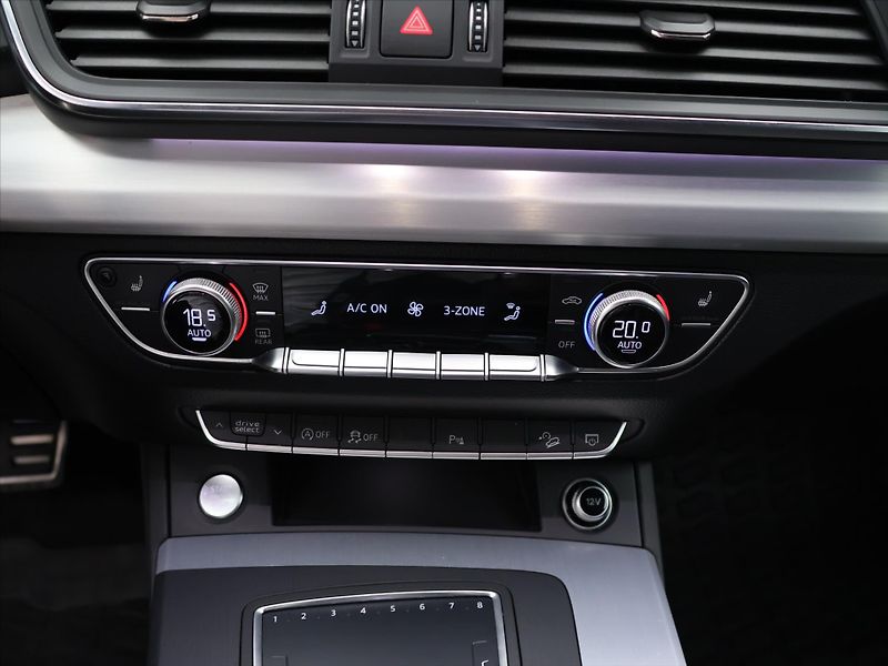 Audi Q5 2,0 TDI 140kW 4X4 Tažné CZ LED - fotka 21 z 31