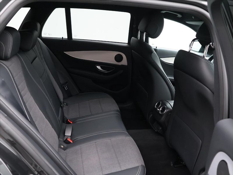 Mercedes-Benz Třídy E 2,0 220d 143kW AllTerain DPH - fotka 14 z 40