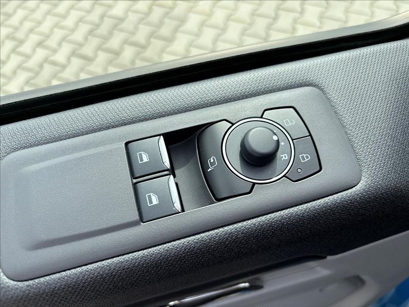 Ford Tourneo Custom 2,0 125kW Titanium X AWD L1 - fotka 33 z 59