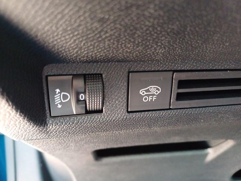 Peugeot 3008 (2026) BUSSINES  Hybrid 145 e-DCS6 - fotka 26 z 33