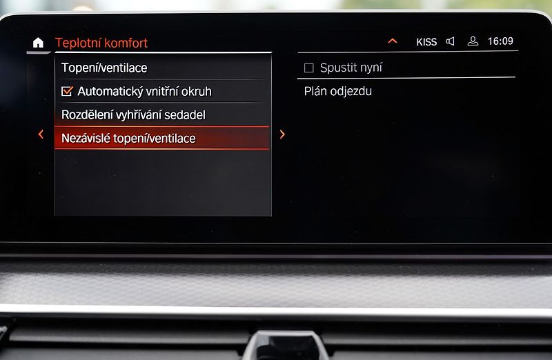 BMW Řada 5 M550i xDrive/Lasery,HUD/530PS - fotka 42 z 44