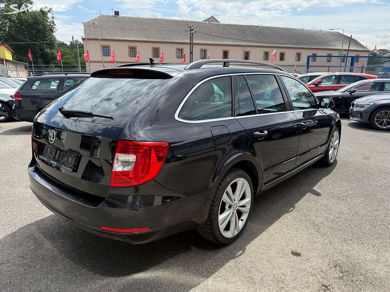 Škoda Superb 2.0 TDI 103kw DSG - fotka 4 z 17