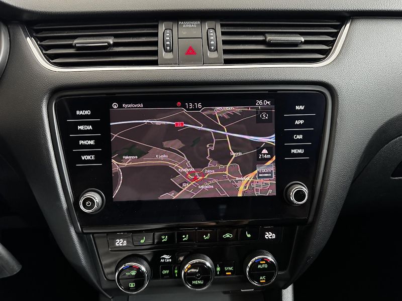 Škoda Octavia (2018) AMB 1.6 TDI - DSG - fotka 13 z 23