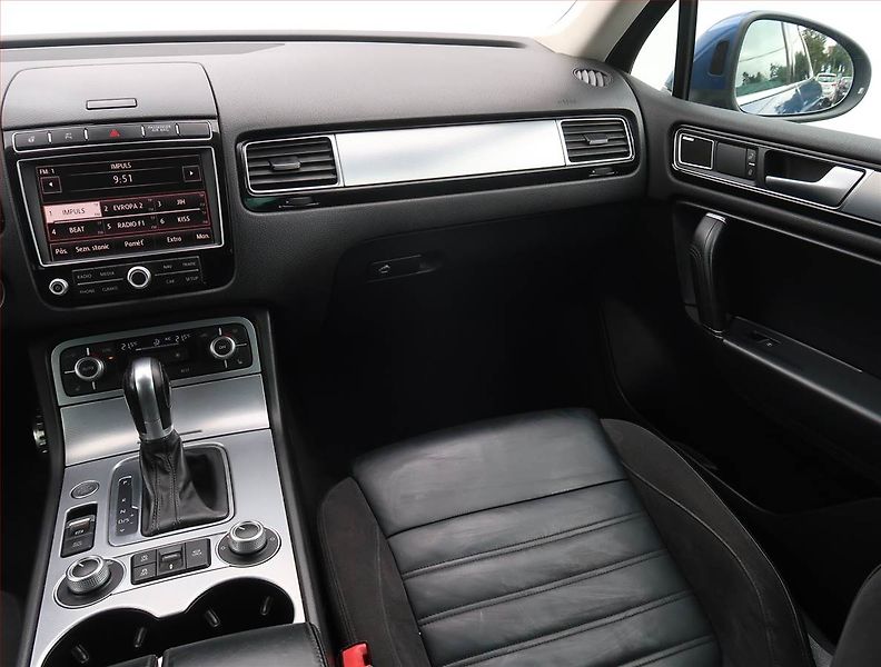 Volkswagen Touareg (2015) R-Line 3.0 TDI - fotka 8 z 29