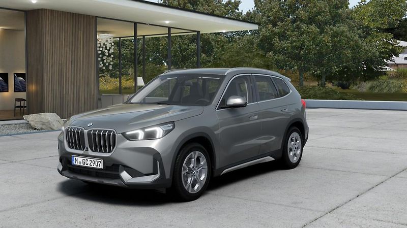 BMW X1 sDrive18d - fotka 2 z 14