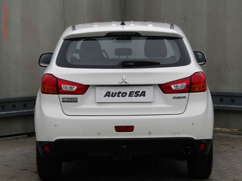 Mitsubishi ASX (2016) 1.6 MIVEC, AC, temp, tažné - fotka 5 z 18