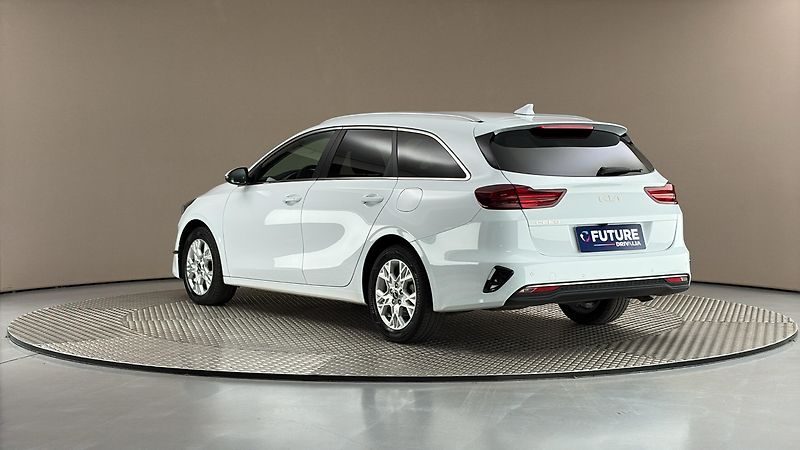 Kia Ceed 1.6 CRDI Top - fotka 2 z 27