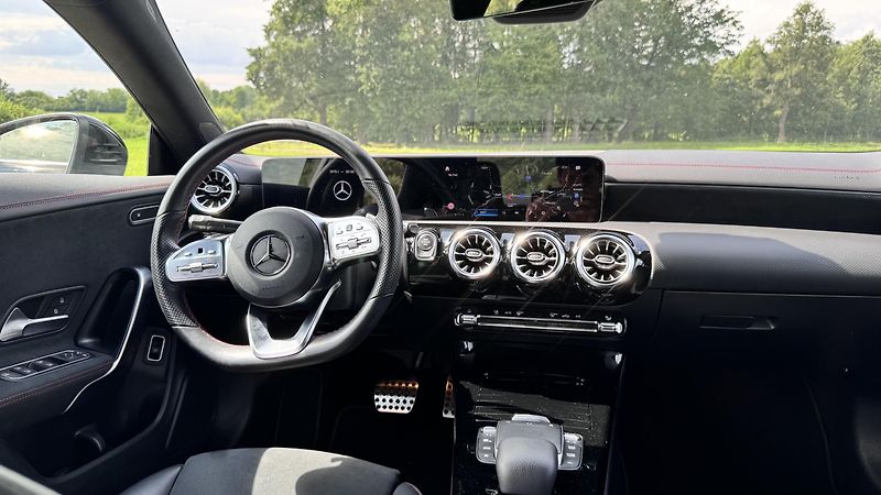 Mercedes-Benz CLA (2022) Mercedes-Benz CLA200 4M AMG - fotka 12 z 17
