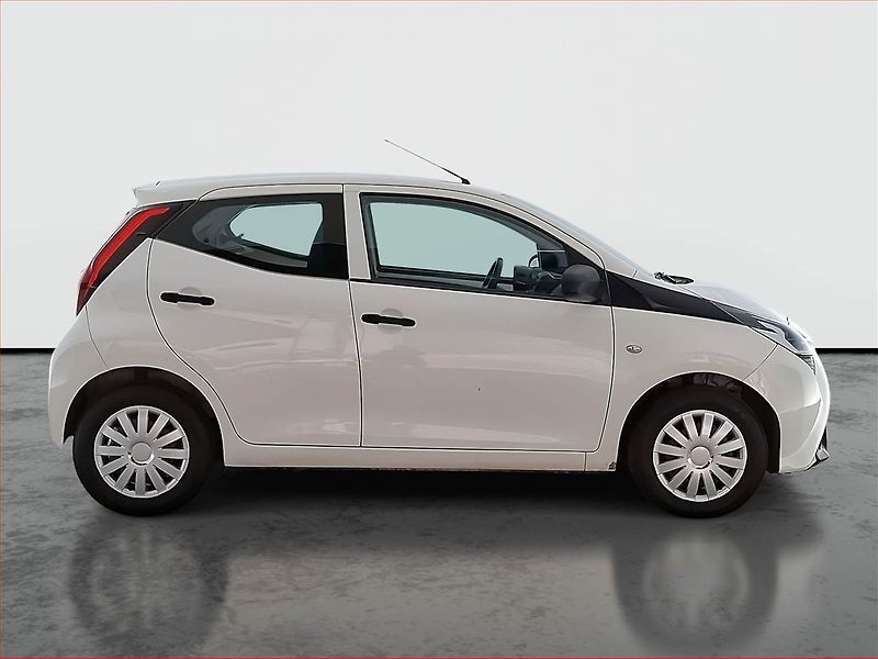 Toyota Aygo (2021) 1.0 VVT-i, LPG, Xenony - fotka 6 z 14