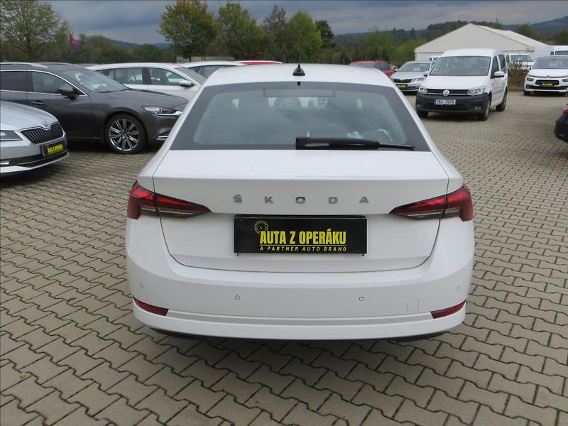 Škoda Octavia 2,0 TDI Ambition DSG LED ČR - fotka 6 z 22