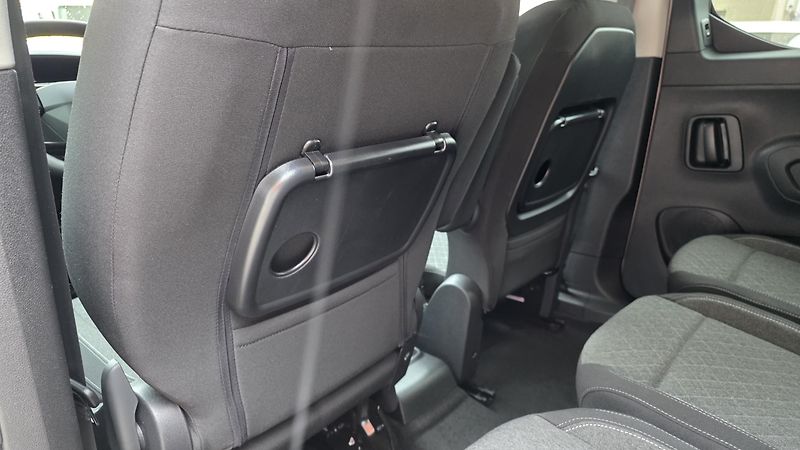 Opel Combo (2026) 1.5 CDTi 96kW AT8 Elegance 7m - fotka 11 z 33