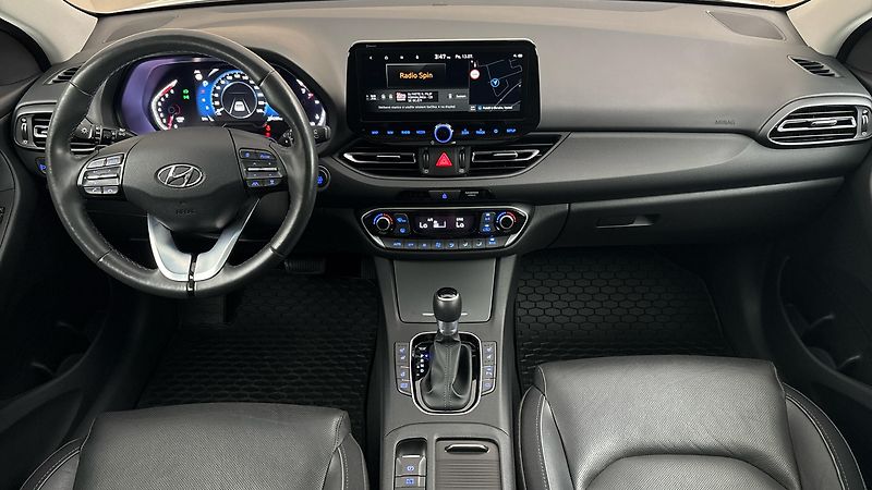 Hyundai i30 1.5 T-GDI Style Kombi - fotka 8 z 29