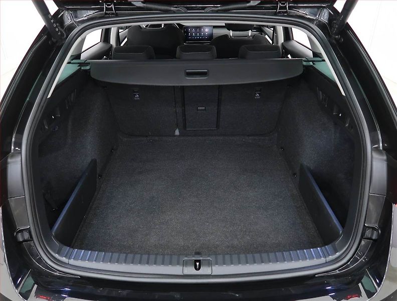 Škoda Octavia (2023) 2.0 TDI - fotka 14 z 29