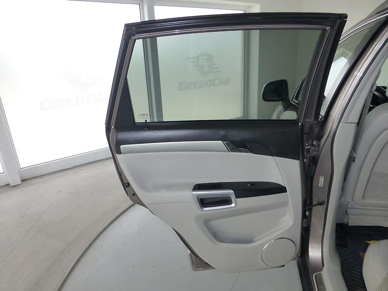 Opel Antara (2013) 2,2CDTI-135KW*XENON*VYHŘ.S*4X4 - fotka 14 z 27