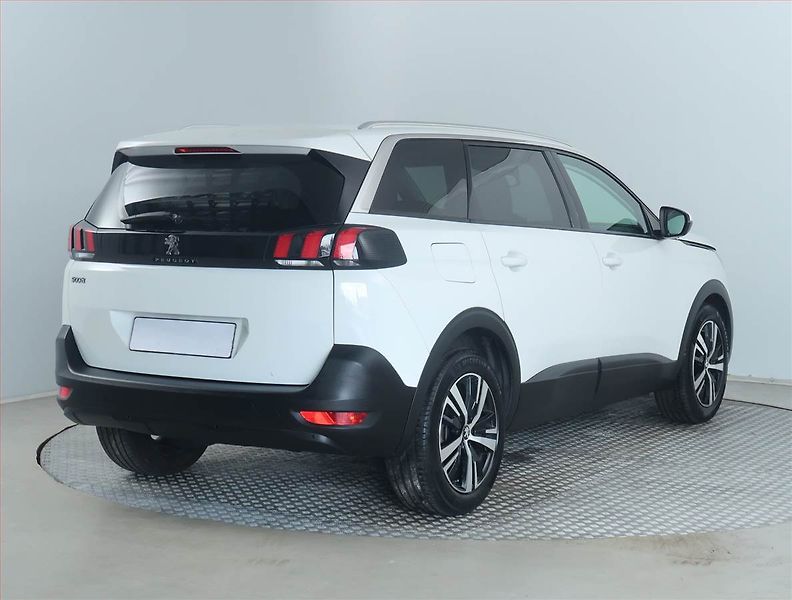 Peugeot 5008 (2020) Active PureTech 130 - fotka 5 z 19