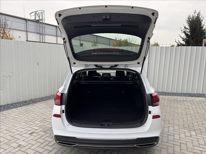 Hyundai i30 1,5 T-GDi WG DPH 1.maj původČR - fotka 12 z 50