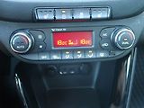 Kia Ceed (2013) Gold 1.6 GDI, Automat, Navi - náhled 17