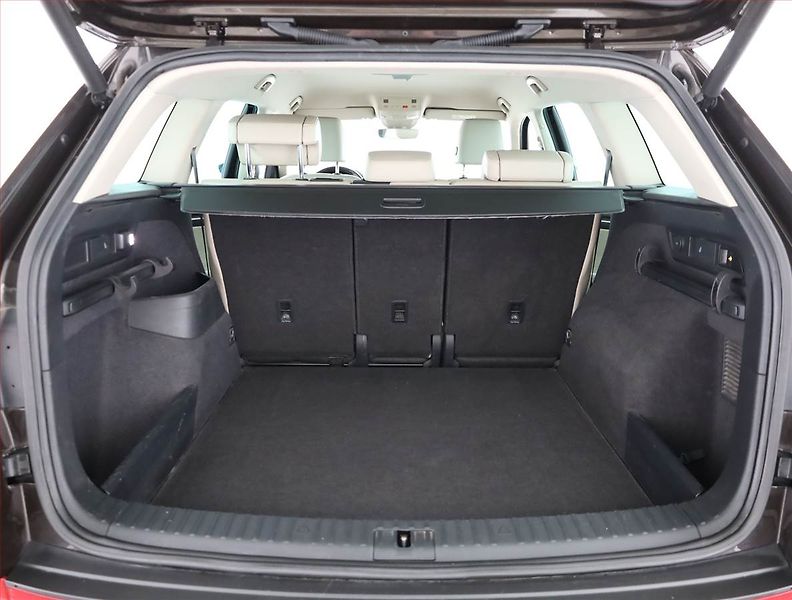 Škoda Kodiaq (2018) Laurin&Klement 2.0 TDI 4x4 - fotka 17 z 18