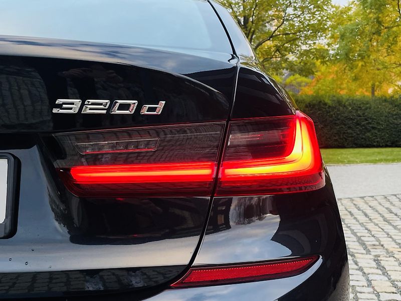 BMW Řada 3 320d XDRIVE M-PAKET VÝHŘEV - fotka 58 z 59