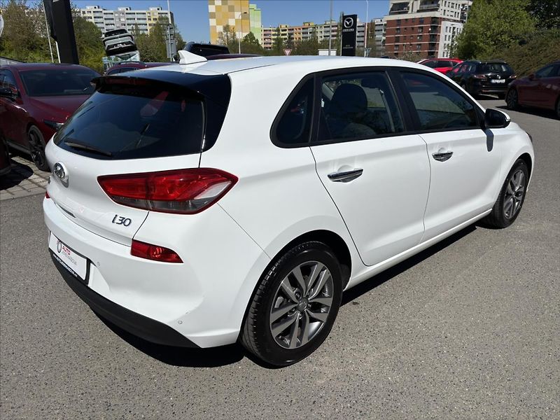 Hyundai i30 1,4 TGDi AT Style  TOP STAV - fotka 5 z 45