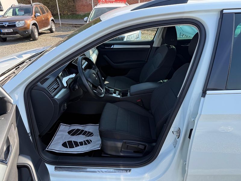 Škoda Superb 1.4 TSI AMBITION - fotka 8 z 13