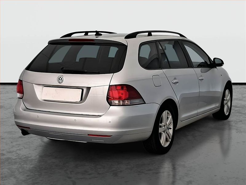Volkswagen Golf (2012) 1.2 TSI, Park. senzory - fotka 5 z 17