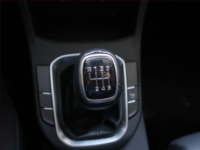 Hyundai i30 (2023) 1.0 T-GDI, ČR,1.maj, Tempomat - fotka 13 z 14