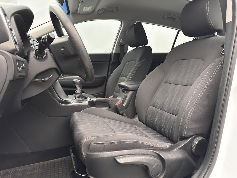 Kia Sportage 1.7 CRDi CZ 1.maj - fotka 4 z 38