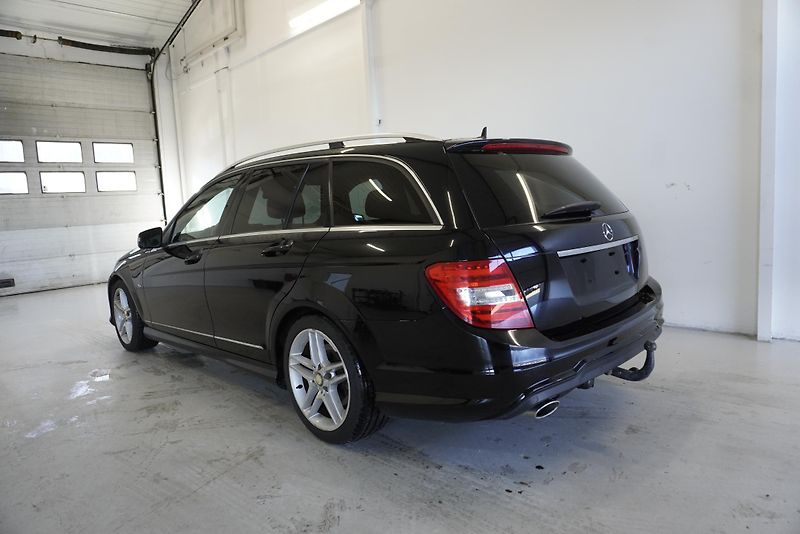 Mercedes-Benz Třídy C 250 2.2CDi 125 kW AUTOMAT - fotka 7 z 33
