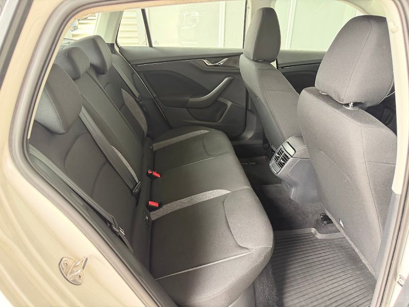 Škoda Scala (2020) Active 1.6 TDI / 85 kW DSG - fotka 20 z 23