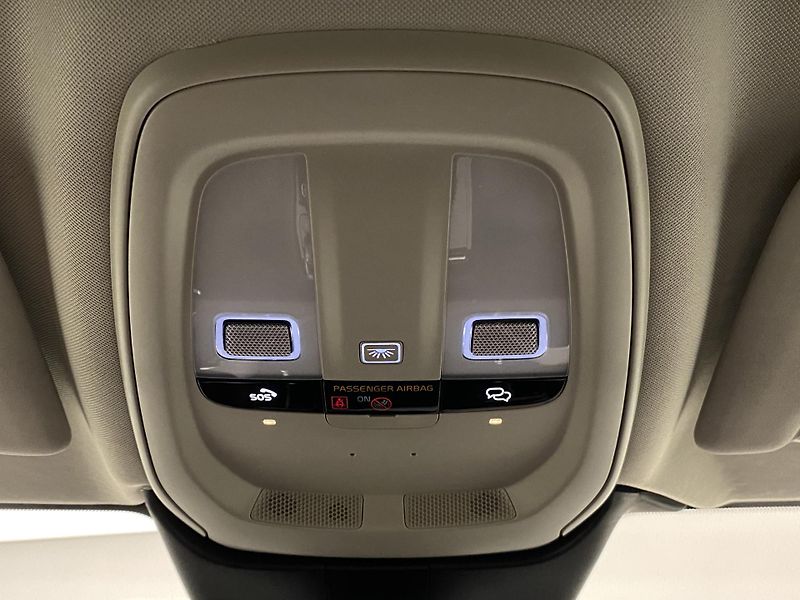 Volvo V60 (2026) T6 AWD Plug-in DARK PLUS - fotka 36 z 64